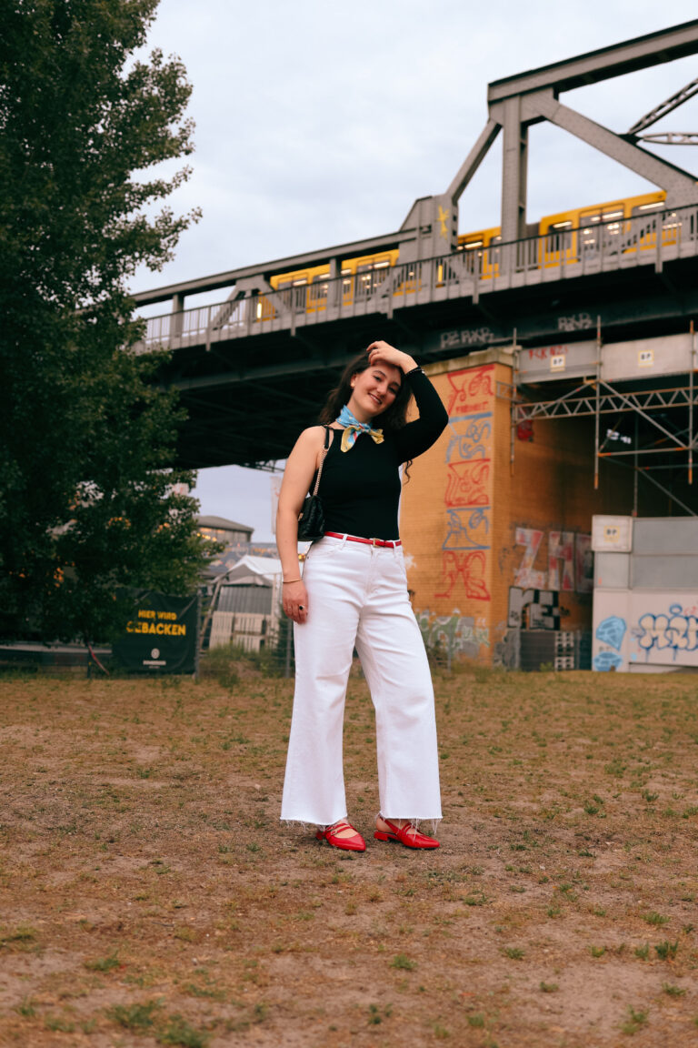 Sesja zdjęciowa w Berlinie – portret pod wiaduktem U-Bahn – fotografka Berlin